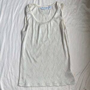 Cream Plisse Sleeveless Top Size Medium | Ivory Pleated Sleeveless Shirt